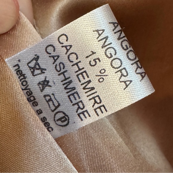 Gorgeous long cashmere coat, mink trim size 4-6 - Picture 9 of 9